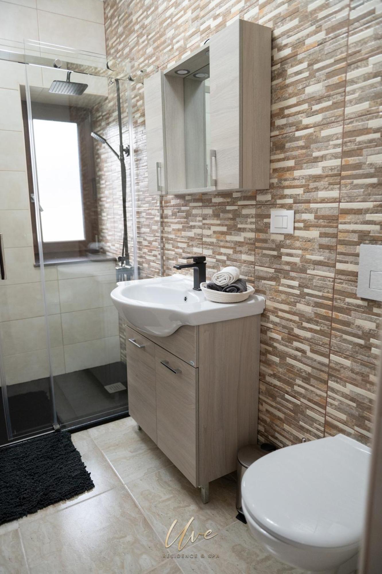 Uve Residence & Spa Piatra Neamţ Dış mekan fotoğraf