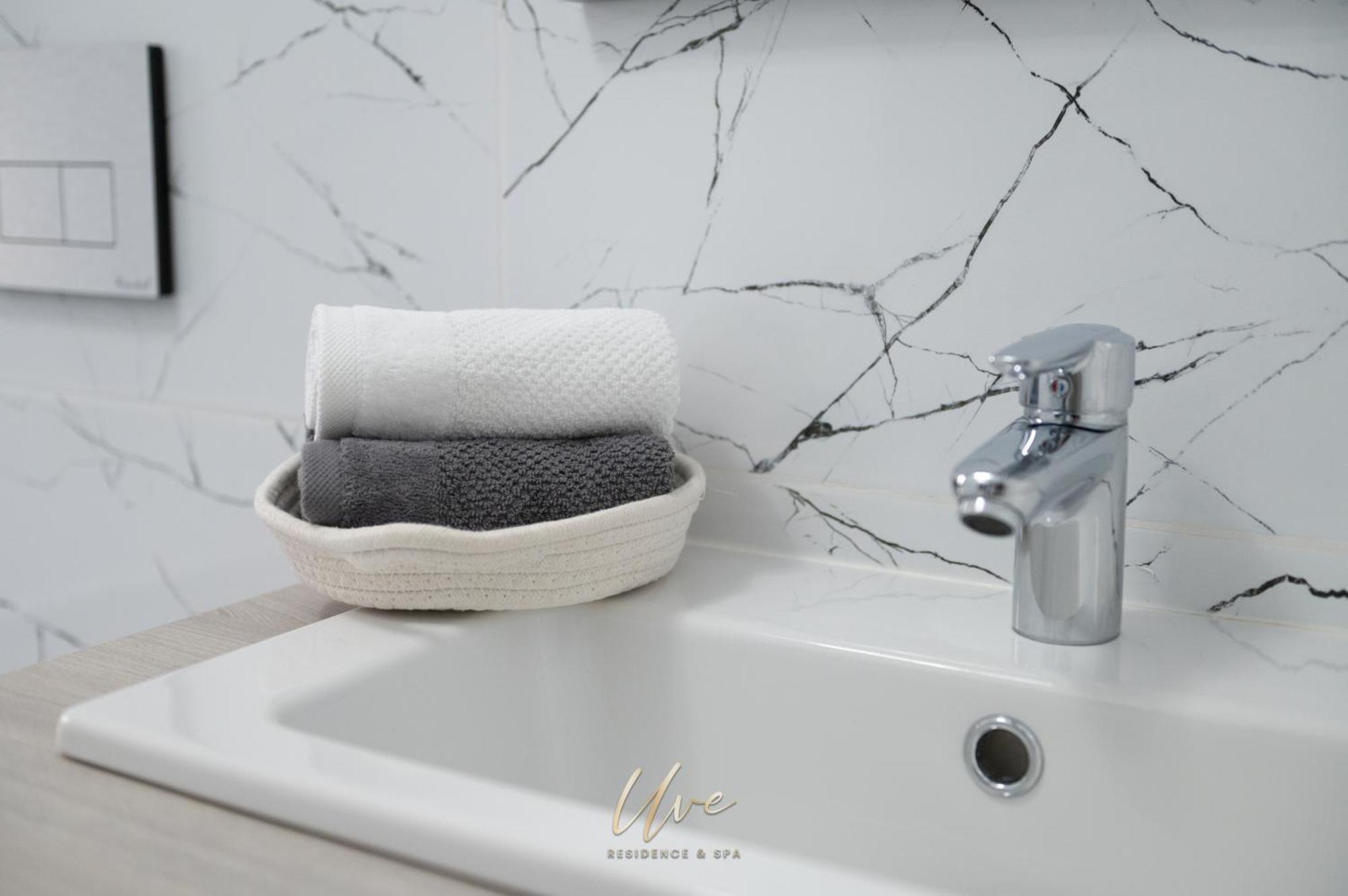 Uve Residence & Spa Piatra Neamţ Dış mekan fotoğraf