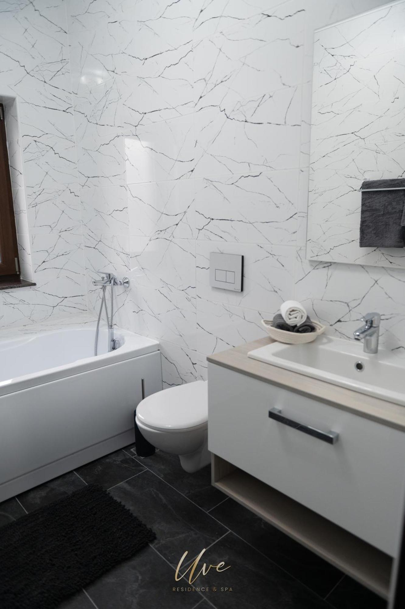 Uve Residence & Spa Piatra Neamţ Dış mekan fotoğraf