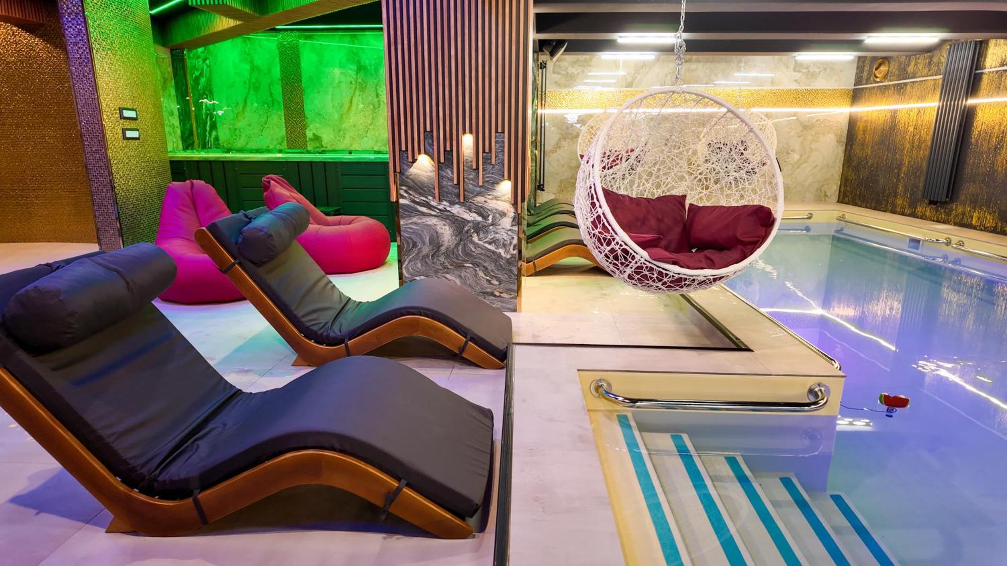 Uve Residence & Spa Piatra Neamţ Dış mekan fotoğraf