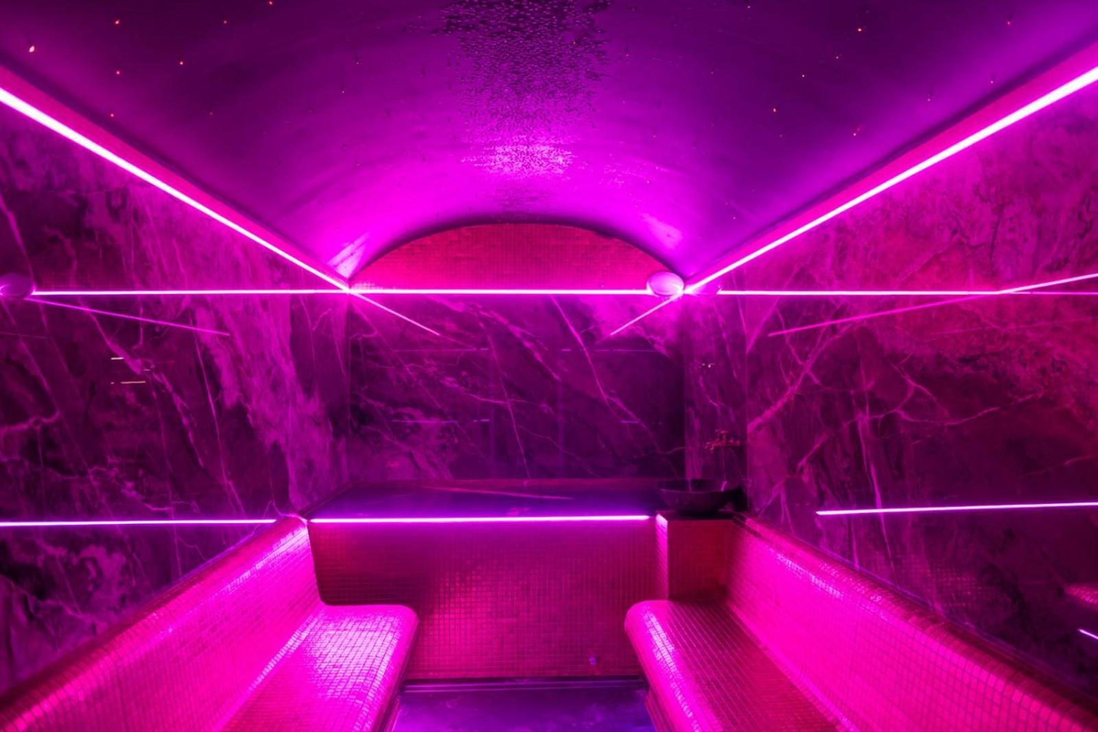 Uve Residence & Spa Piatra Neamţ Dış mekan fotoğraf
