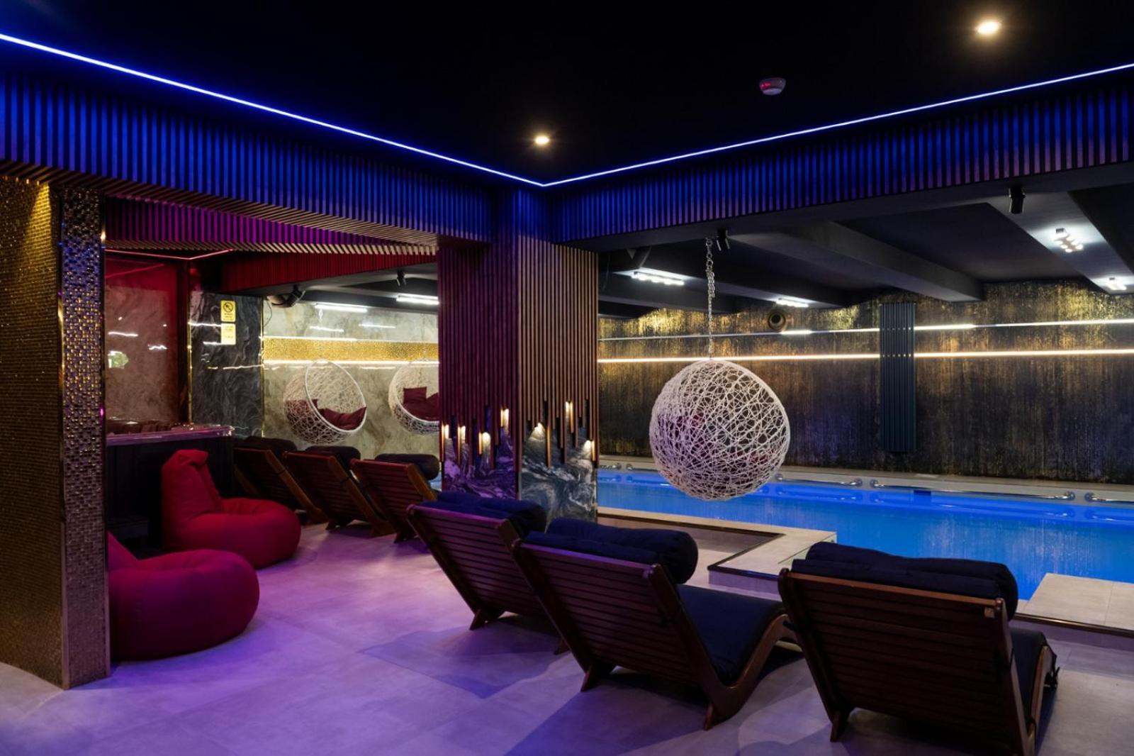 Uve Residence & Spa Piatra Neamţ Dış mekan fotoğraf
