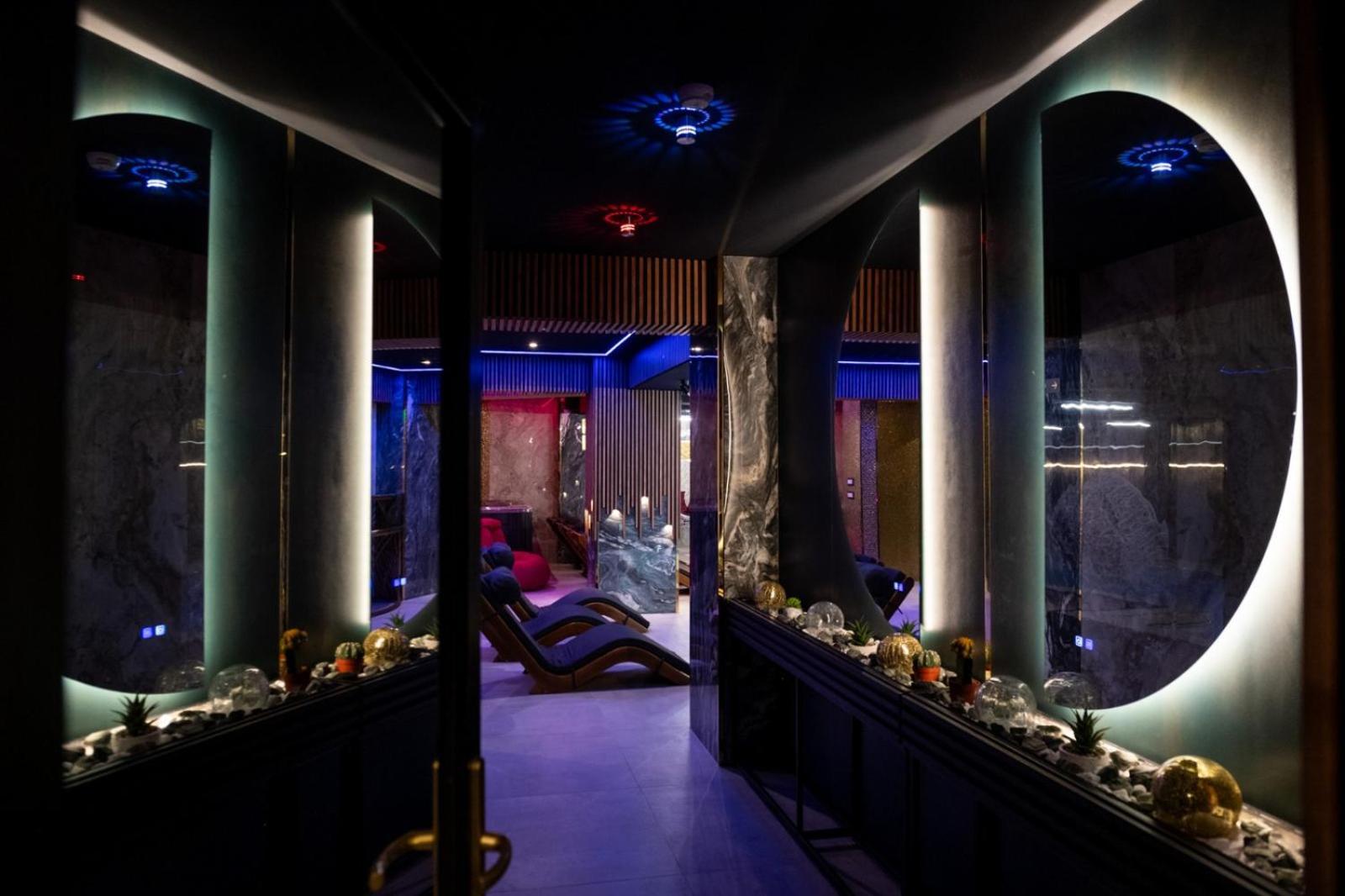 Uve Residence & Spa Piatra Neamţ Oda fotoğraf